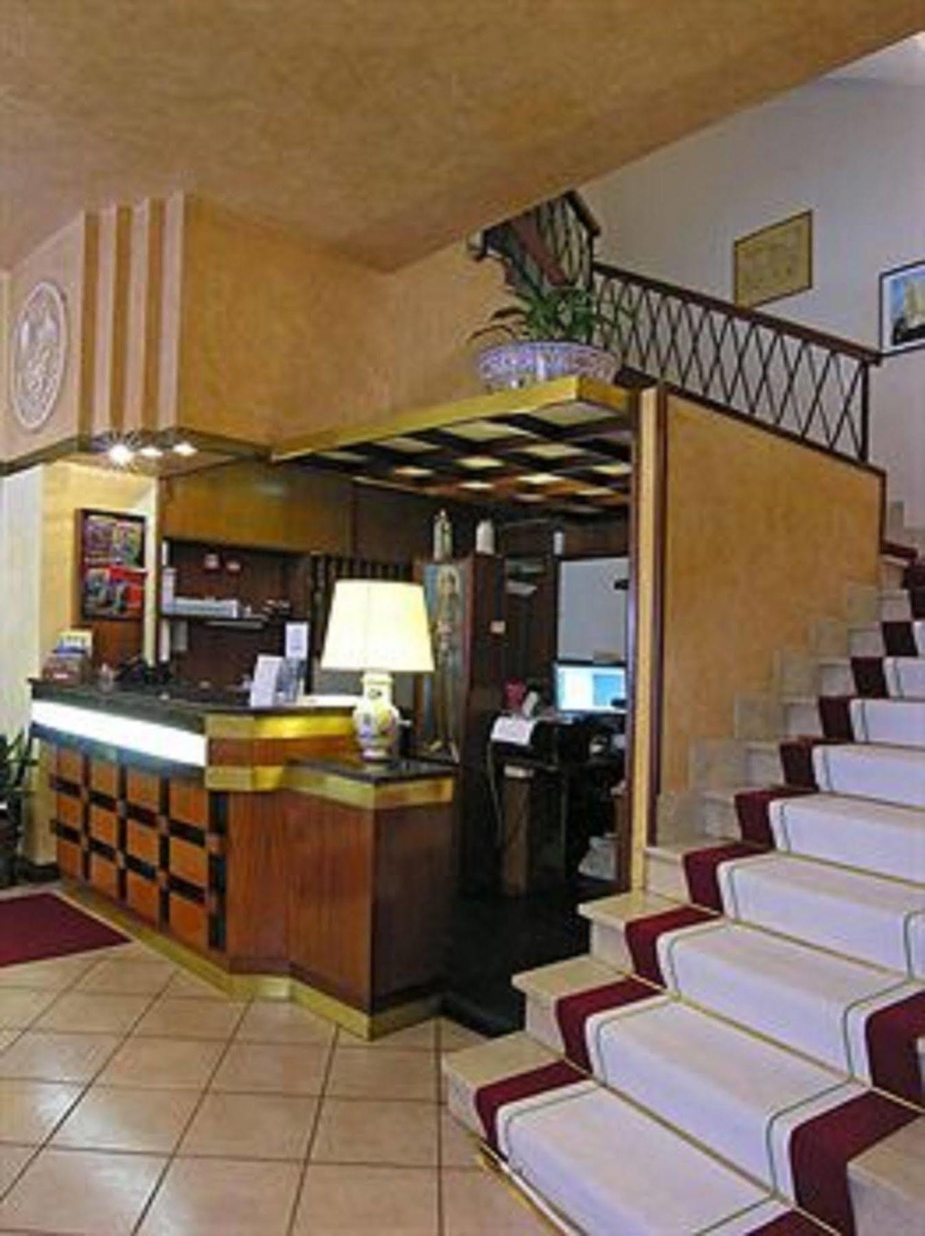 Hotel San Francesco Асизи Екстериор снимка